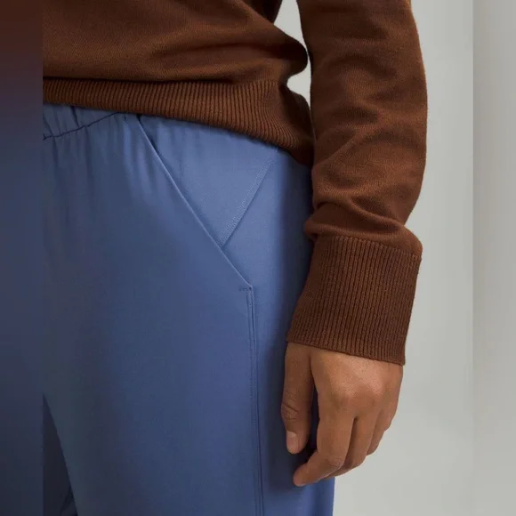 Lululemon Stretch High-Rise Crop 23" - Picture 5 of 11